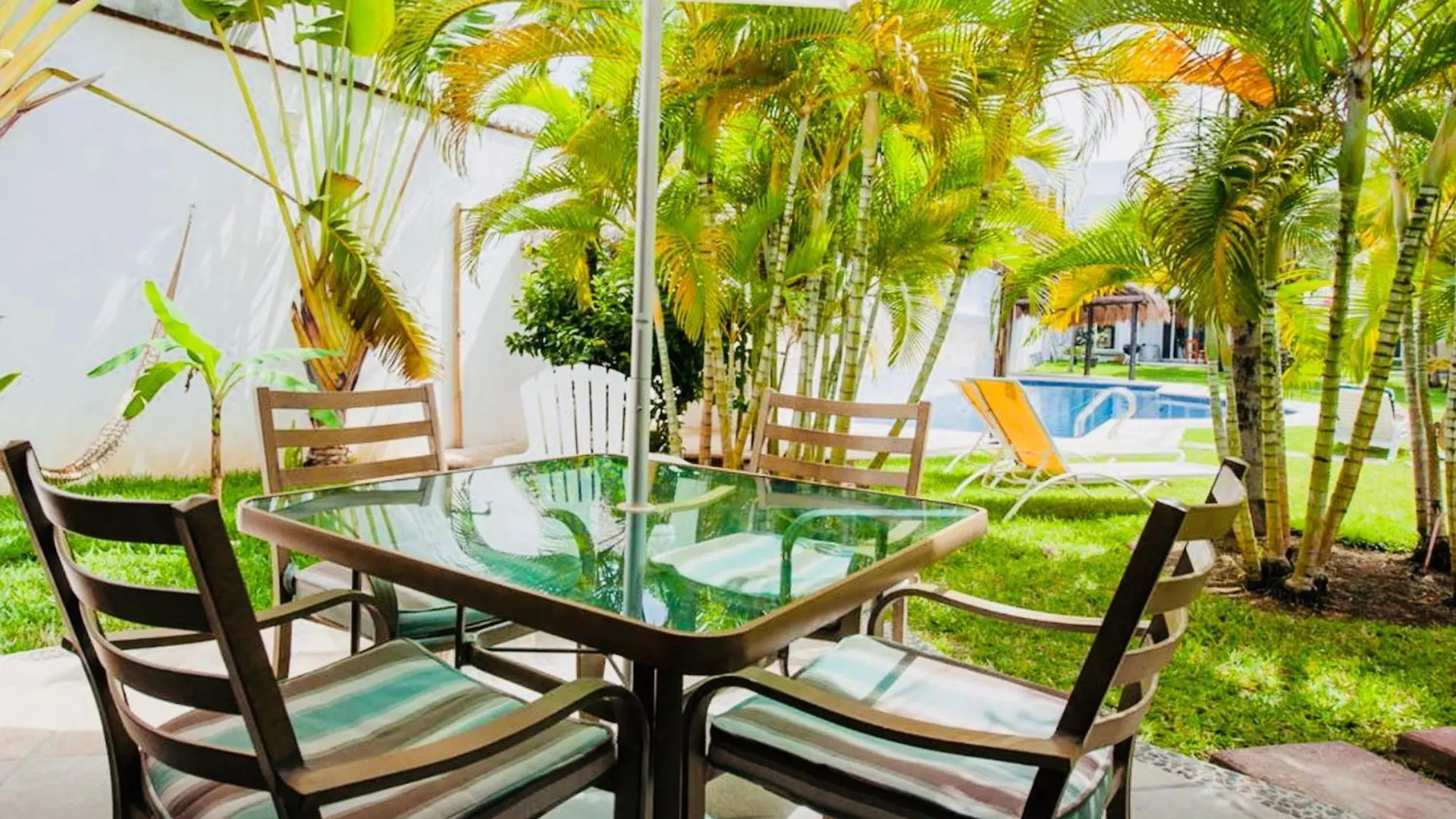 Bed & Breakfast Superior Comfort Room With Swimming Pool Air Conditioning And Parking Playa del Carmen